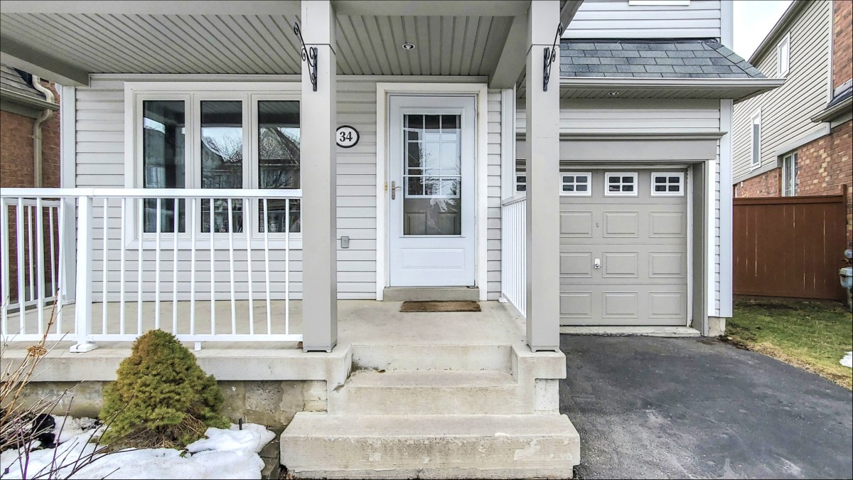 34 Marriner Crescent, Ajax, Ontario, Canada photo 5