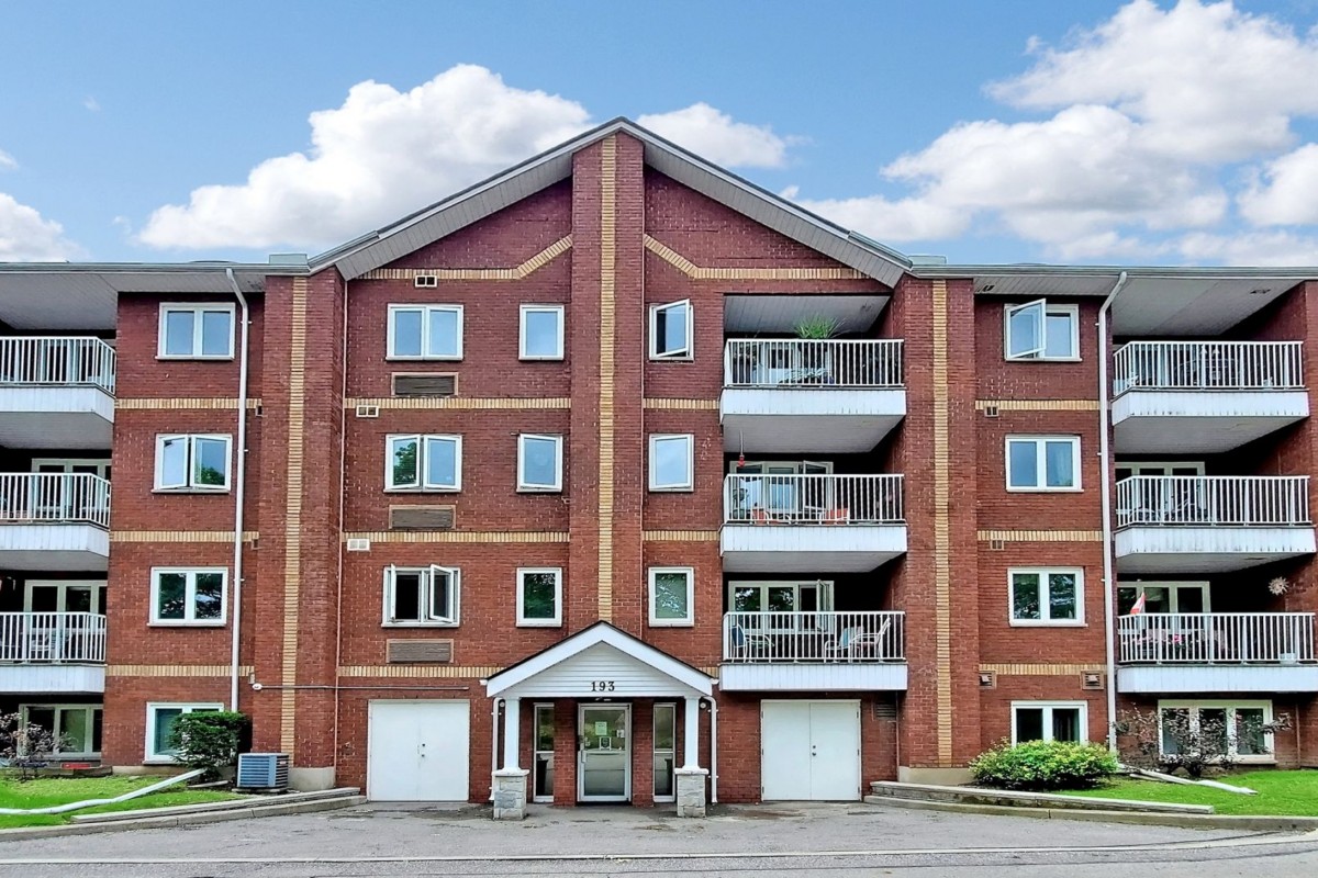 193 Lake Driveway West #214, Ajax, Ontario, Canada photo 1