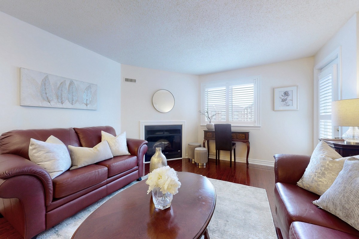 193 Lake Driveway West #214, Ajax, Ontario, Canada photo 3