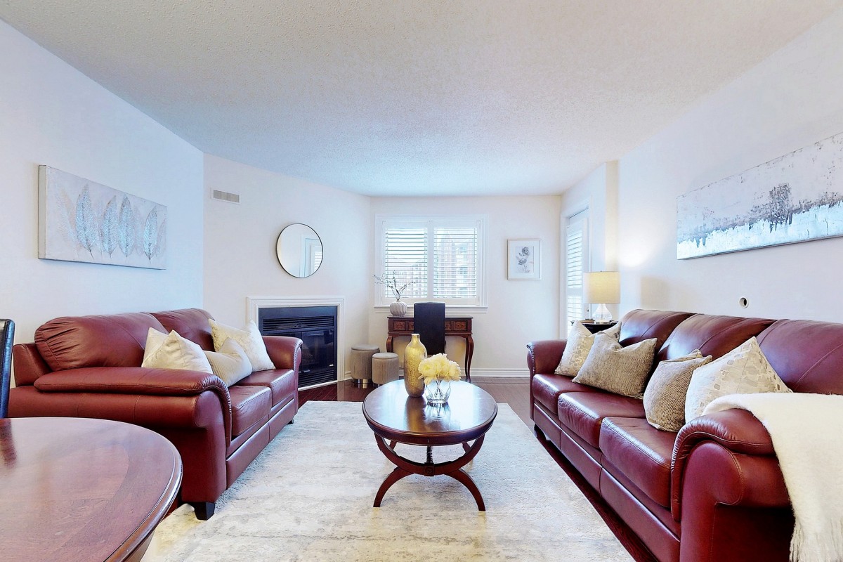 193 Lake Driveway West #214, Ajax, Ontario, Canada photo 2