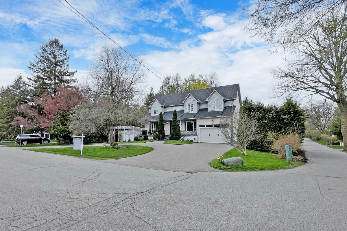 2 Riverview Rd, Markham, Ontario, Canada photo 2