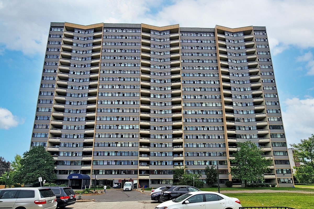 2050 Bridletowne Circle #1401, Toronto, Ontario, Canada photo 2