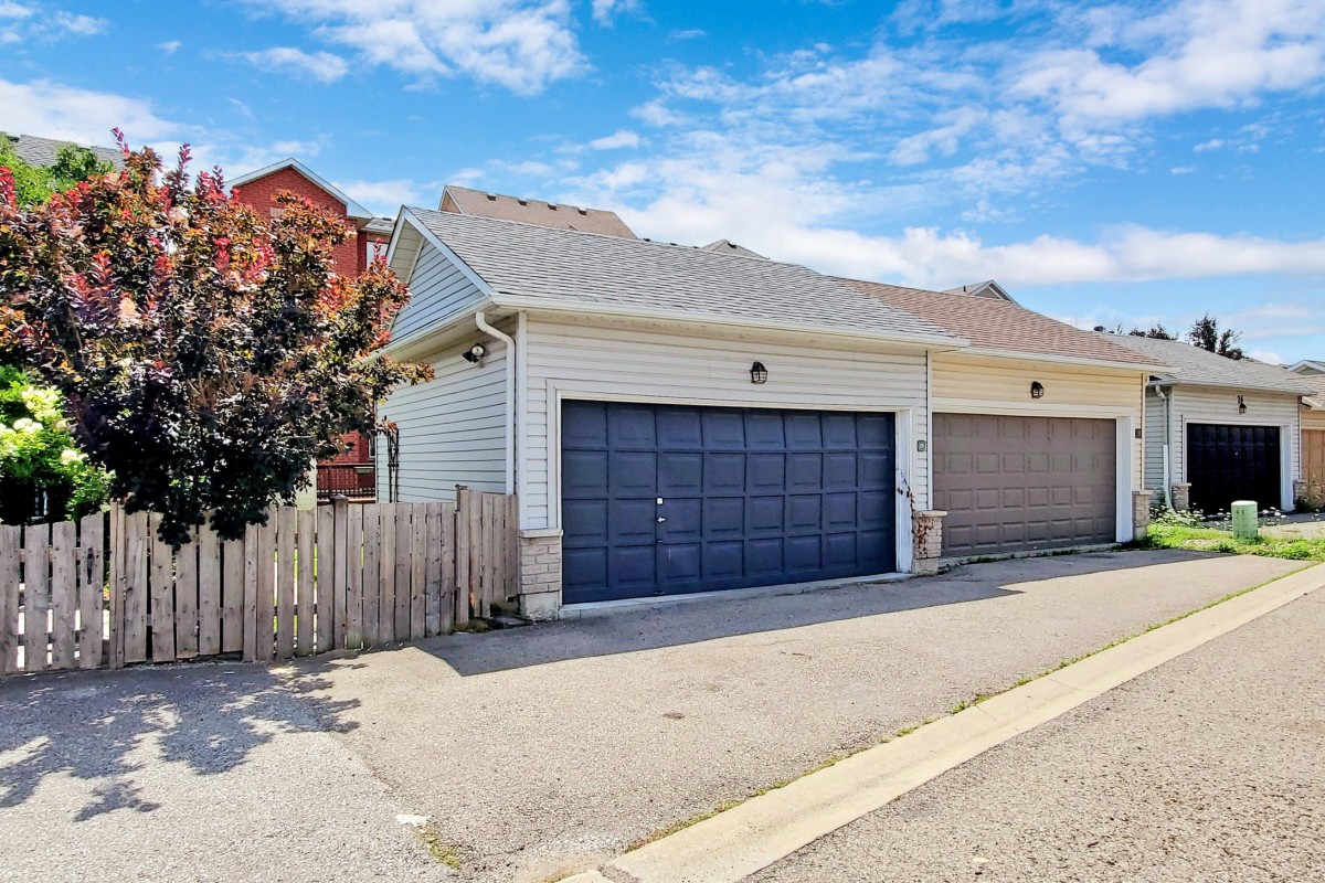 28 Spring Meadow Ave, Markham, Ontario, Canada photo 43