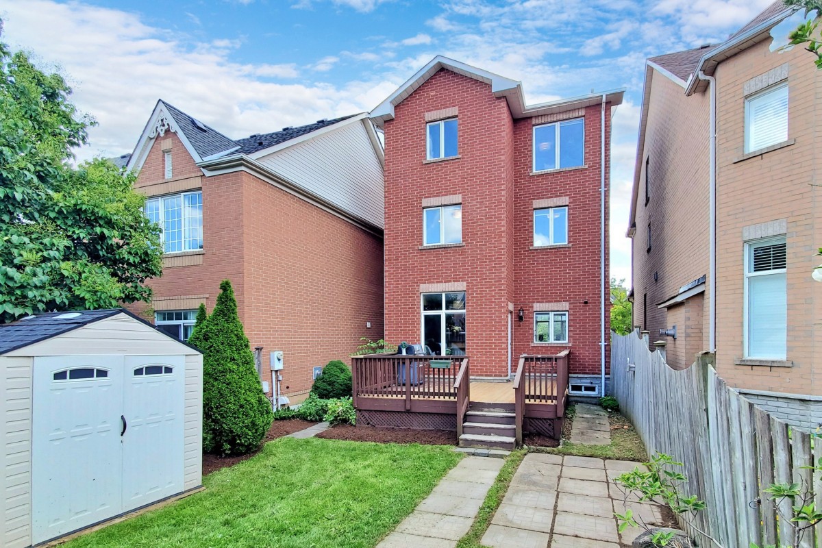 28 Spring Meadow Ave, Markham, Ontario, Canada photo 46