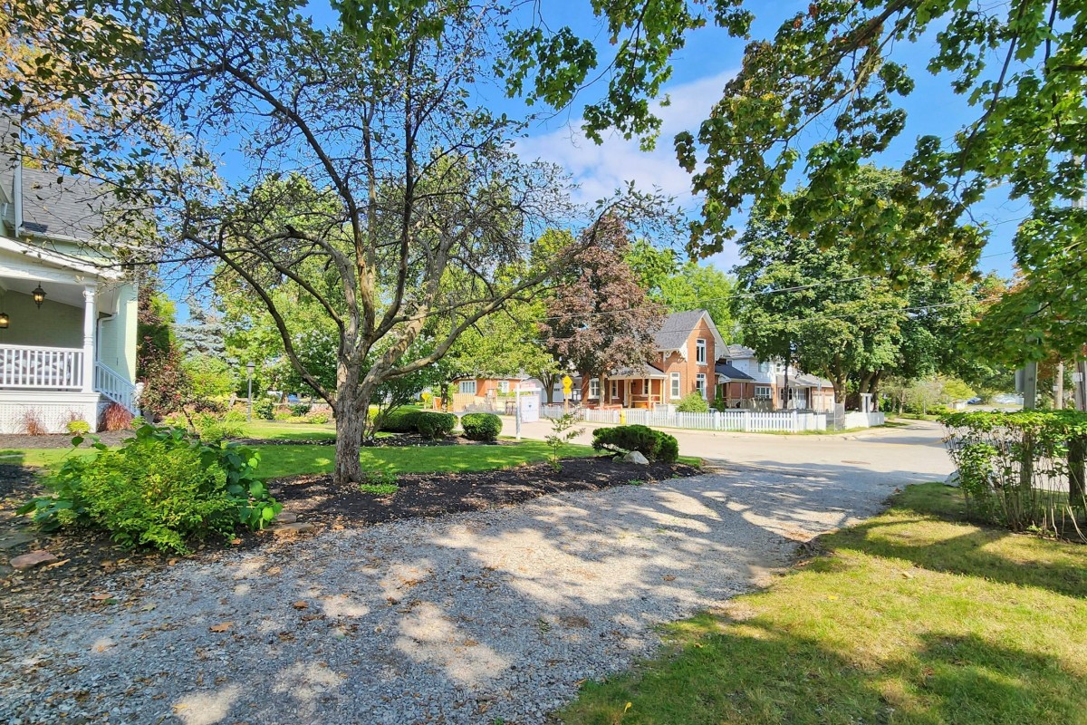 2 Peter Street, Markham, Ontario, Canada photo 91