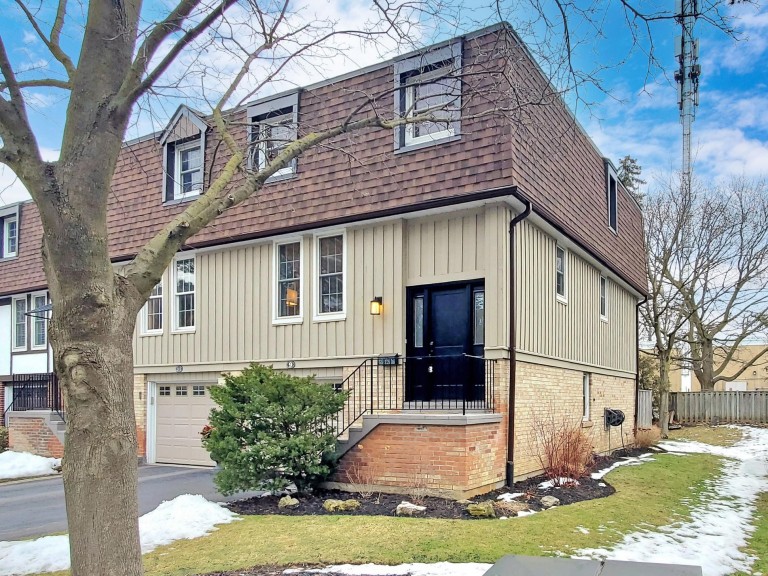 9 Bramble Way, Markham, Ontario, Canada photo 1