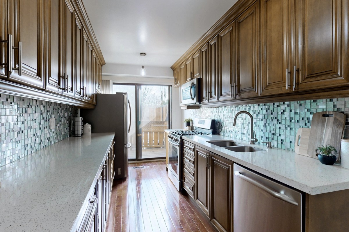 57 McClure Crescent, Toronto, Ontario, Canada photo 11