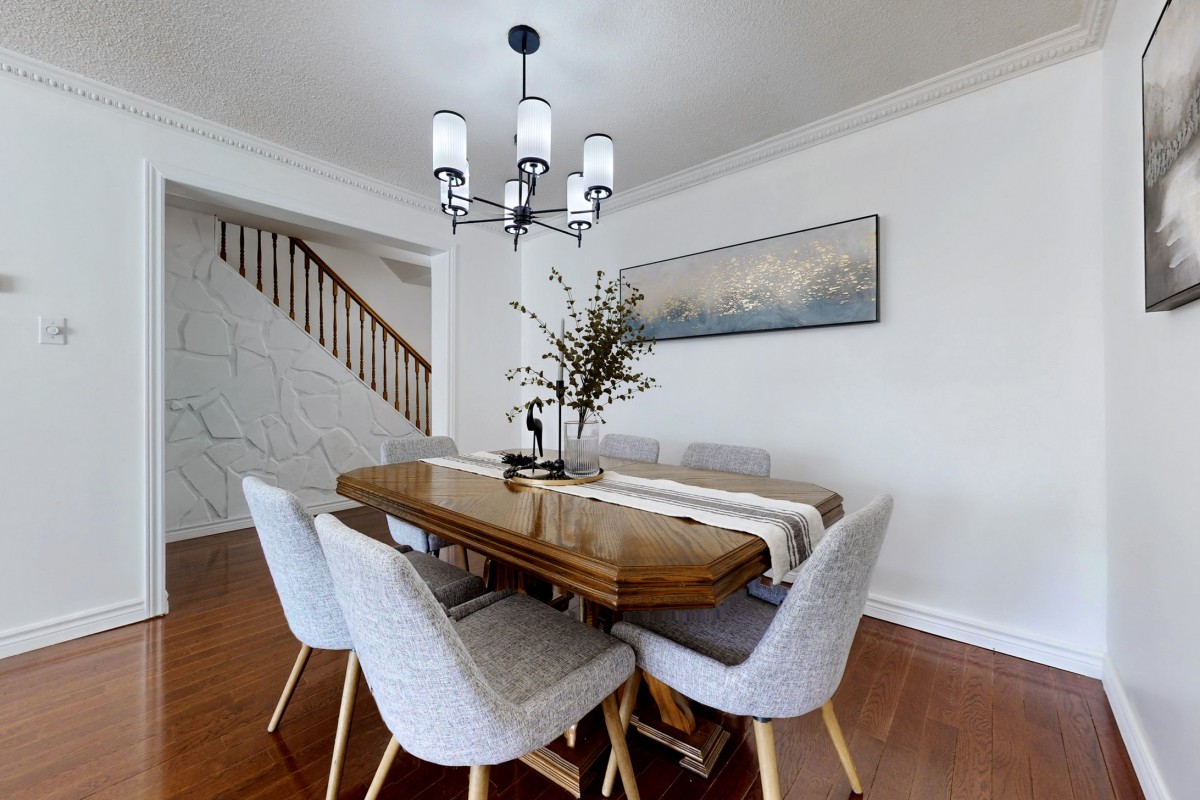 57 McClure Crescent, Toronto, Ontario, Canada photo 8