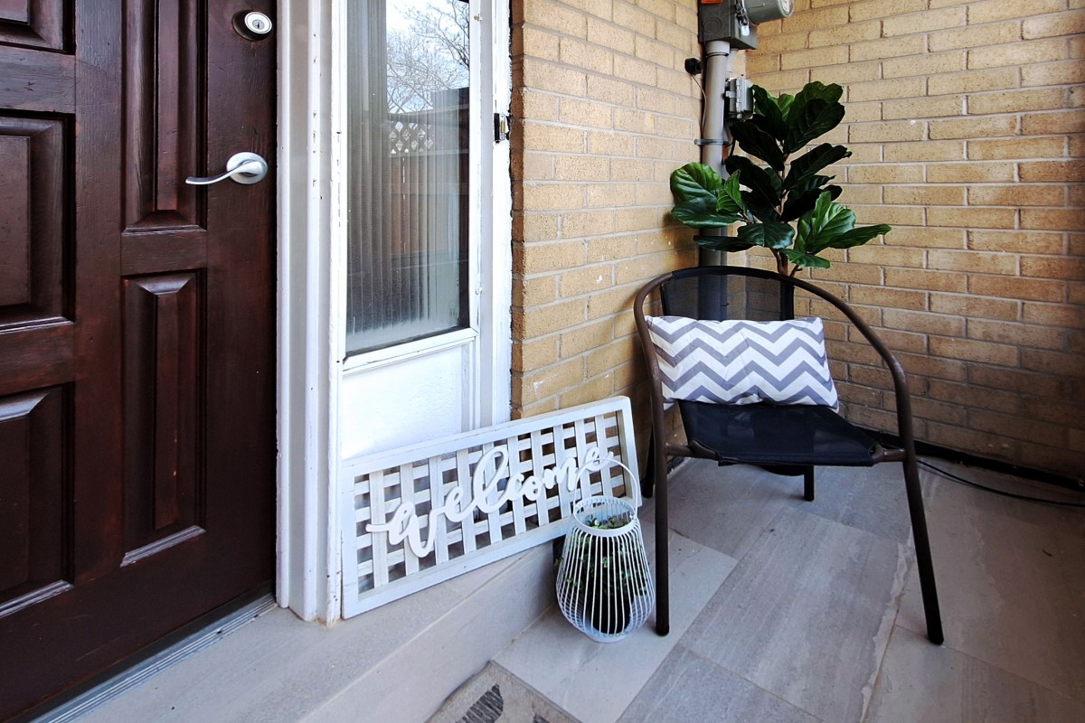 57 McClure Crescent, Toronto, Ontario, Canada photo 2