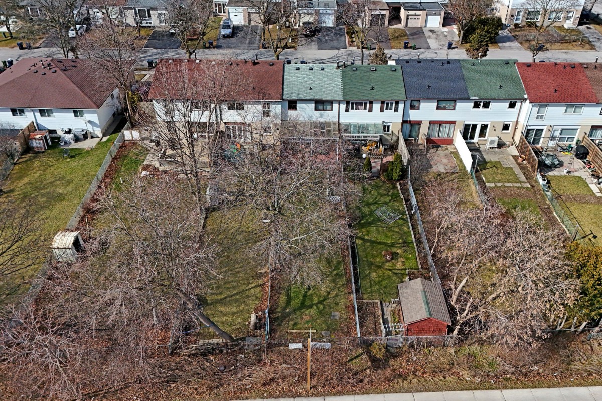 57 McClure Crescent, Toronto, Ontario, Canada photo 40