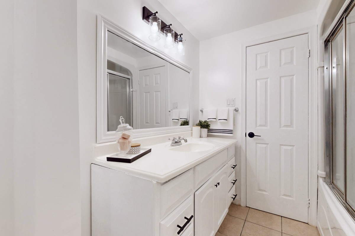 57 McClure Crescent, Toronto, Ontario, Canada photo 21