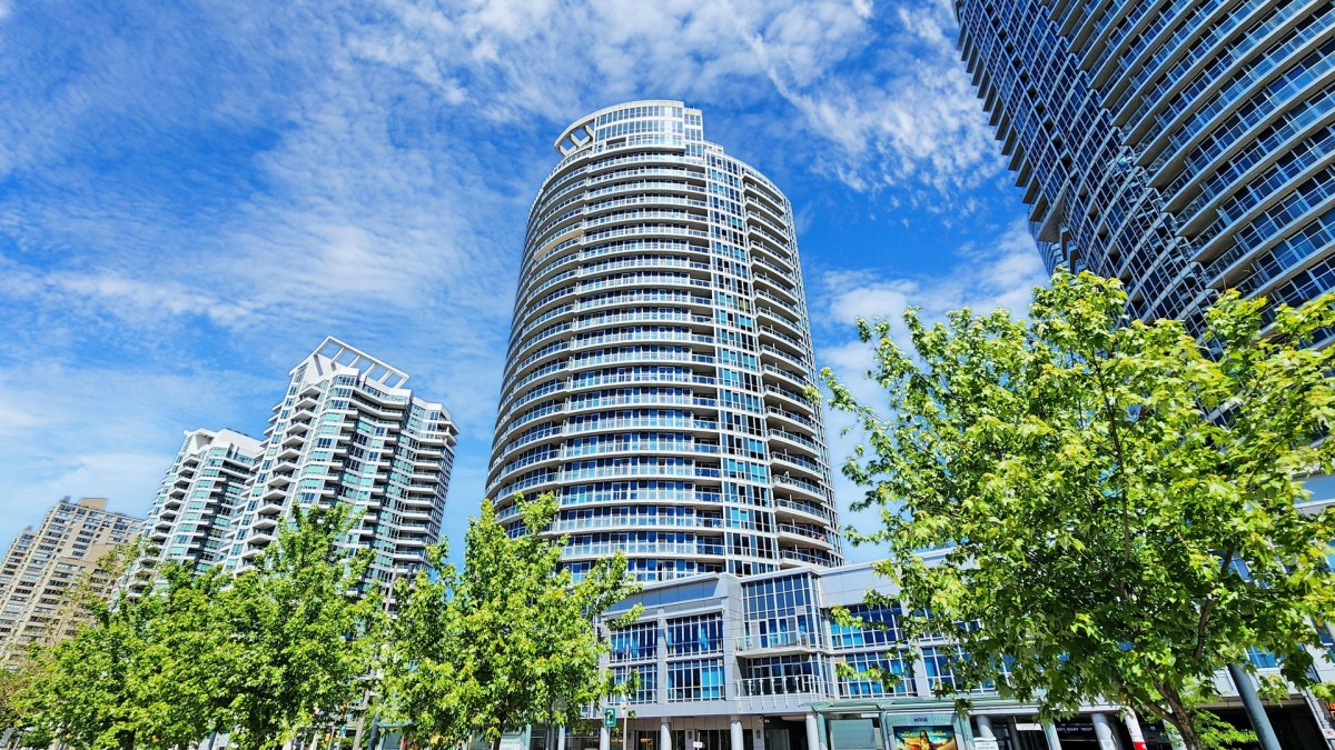 218 Queens Quay West Unit 403, Toronto, Ontario, Canada photo 4