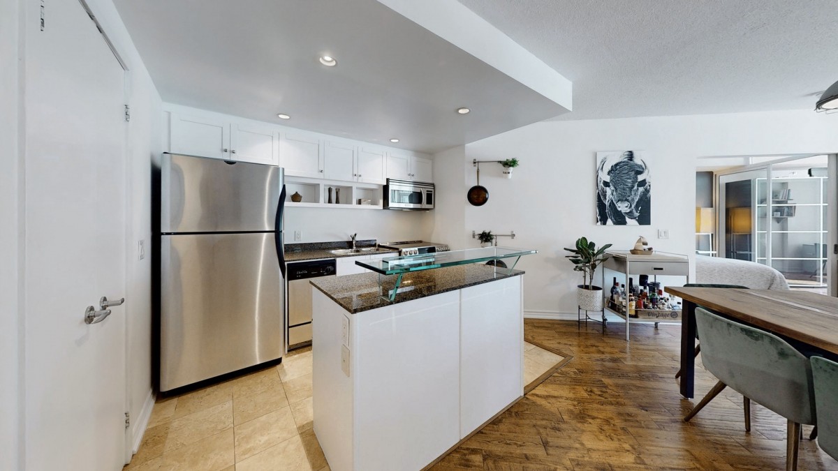 218 Queens Quay West Unit 403, Toronto, Ontario, Canada photo 18