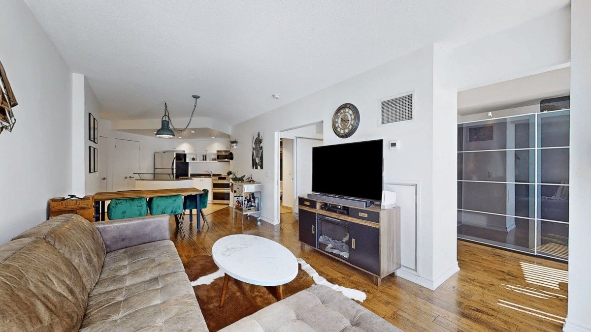 218 Queens Quay West Unit 403, Toronto, Ontario, Canada photo 13