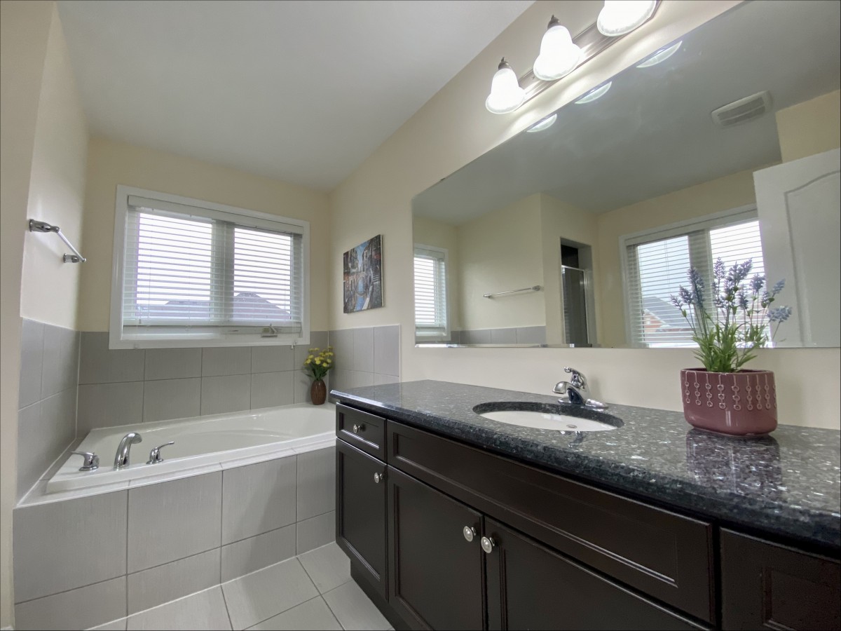 4 Wagon Works Street, Markham, Ontario, Canada photo 27