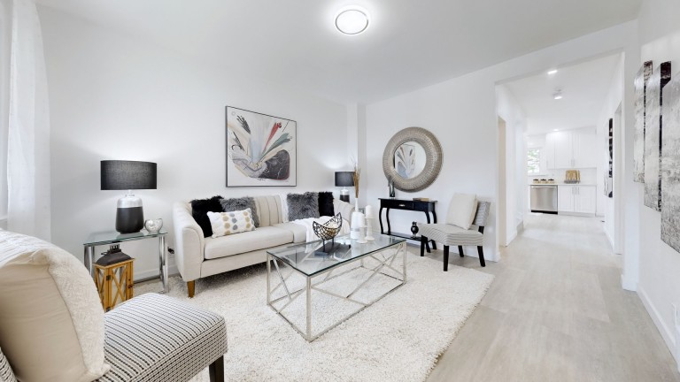 226 Mitchell Avenue, Oshawa, Ontario, Canada photo 3