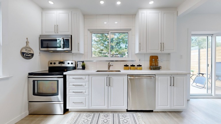 226 Mitchell Avenue, Oshawa, Ontario, Canada photo 4