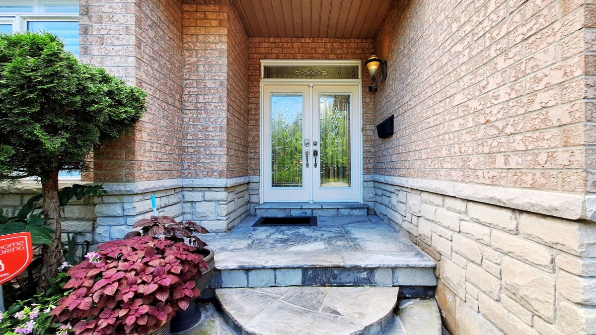 869 Strouds Lane, Pickering, Ontario, Canada photo 2