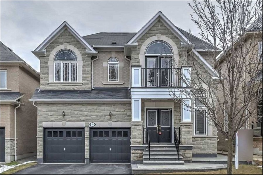 31 Shepstone Dr, Ajax, Ontario, Canada photo 1