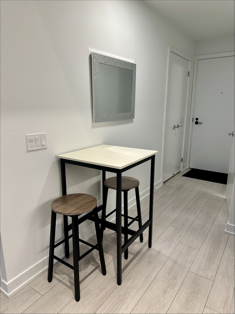 1604 Charles Street #118, Whitby, Ontario, Canada photo 3