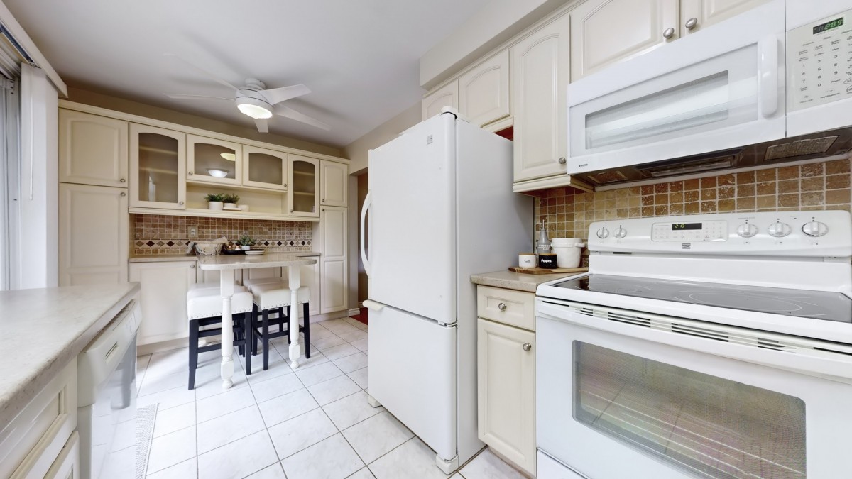 104 Kingslake Road, Toronto, Ontario, Canada photo 24