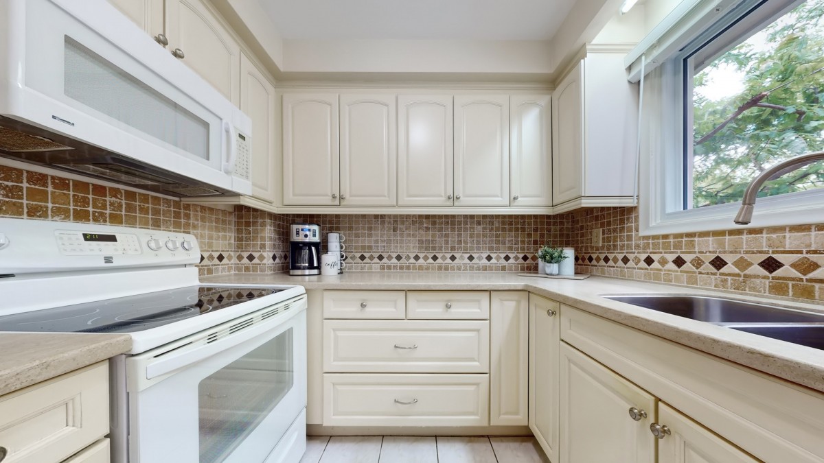 104 Kingslake Road, Toronto, Ontario, Canada photo 21