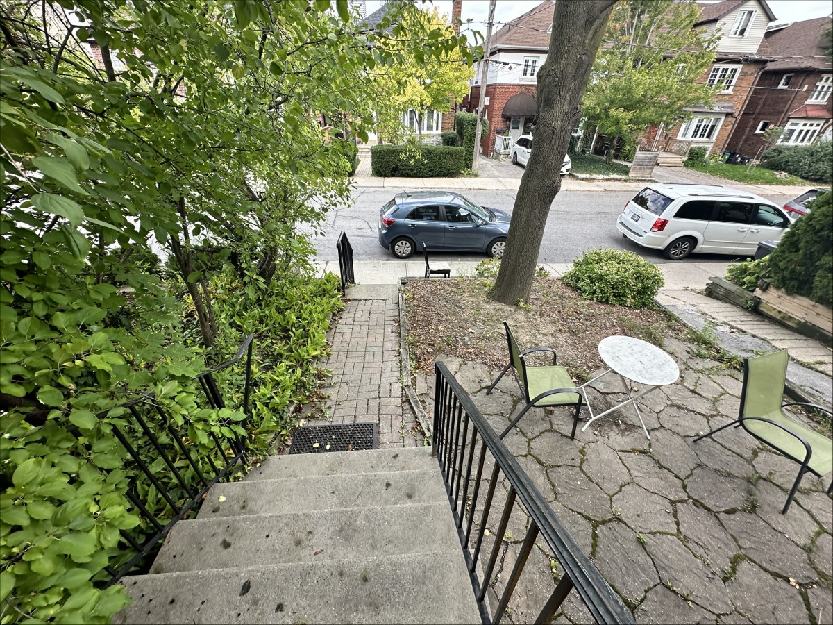 168 Highborne Road, Toronto, Ontario, Canada photo 9