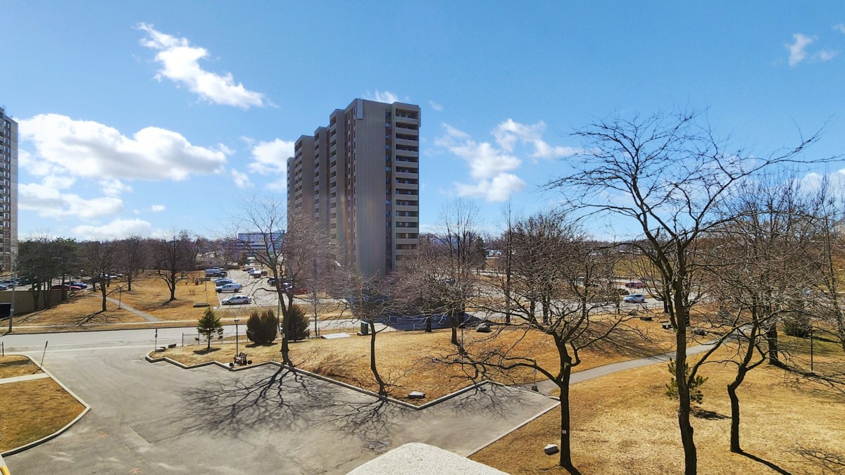 44 Falby Court #406, Ajax, Ontario, Canada photo 41