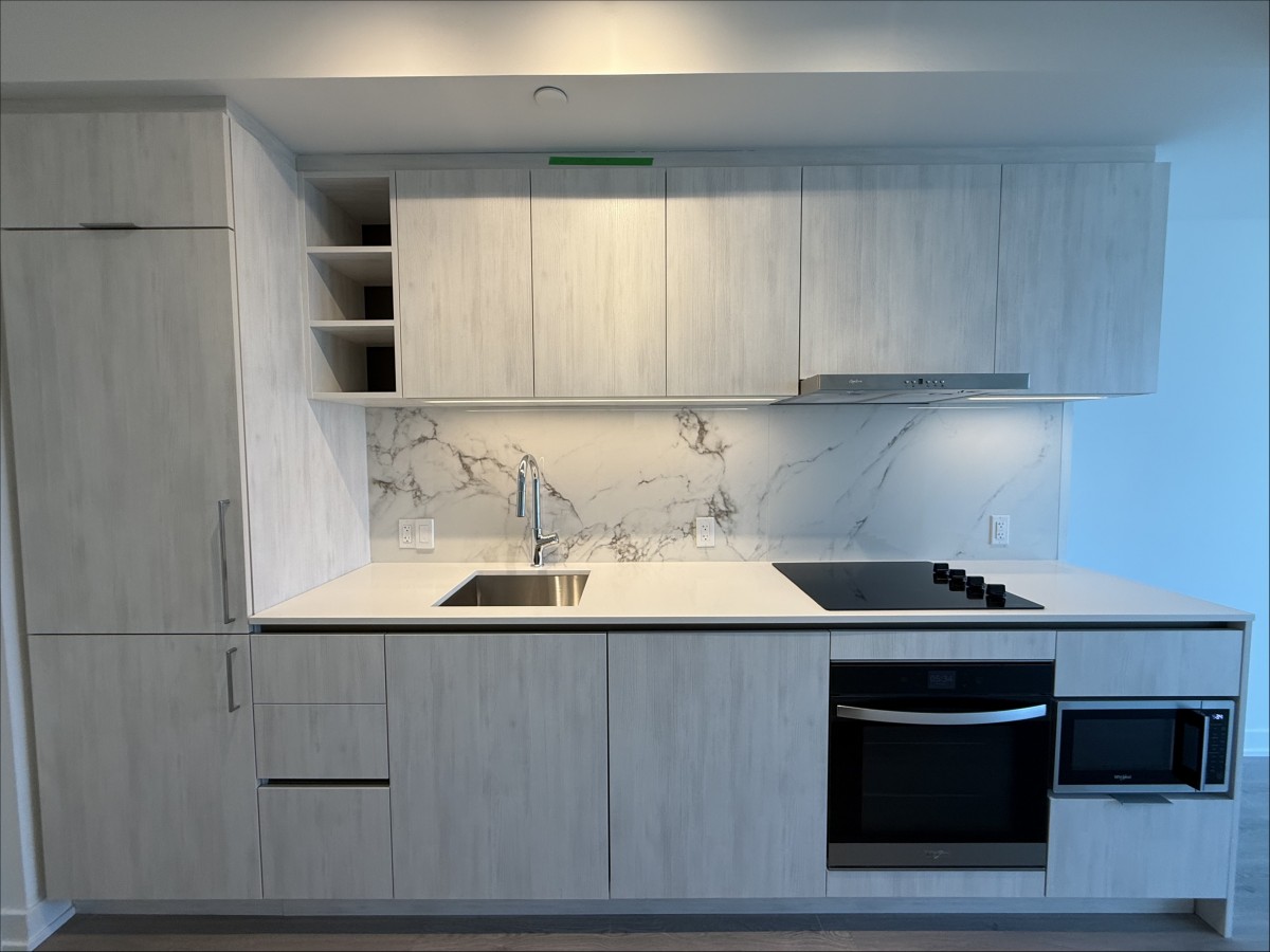 8 Wellesley Street #2808, Toronto, Ontario, Canada photo 4