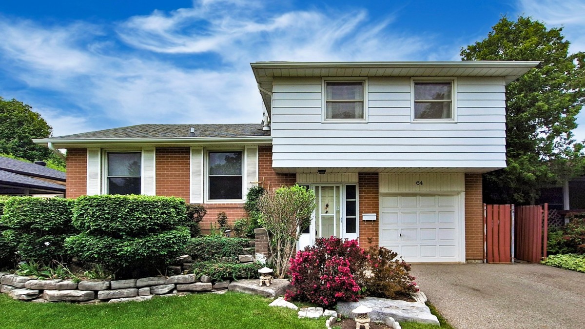 64 Highcourt Crescent, Toronto, Ontario, Canada photo 5