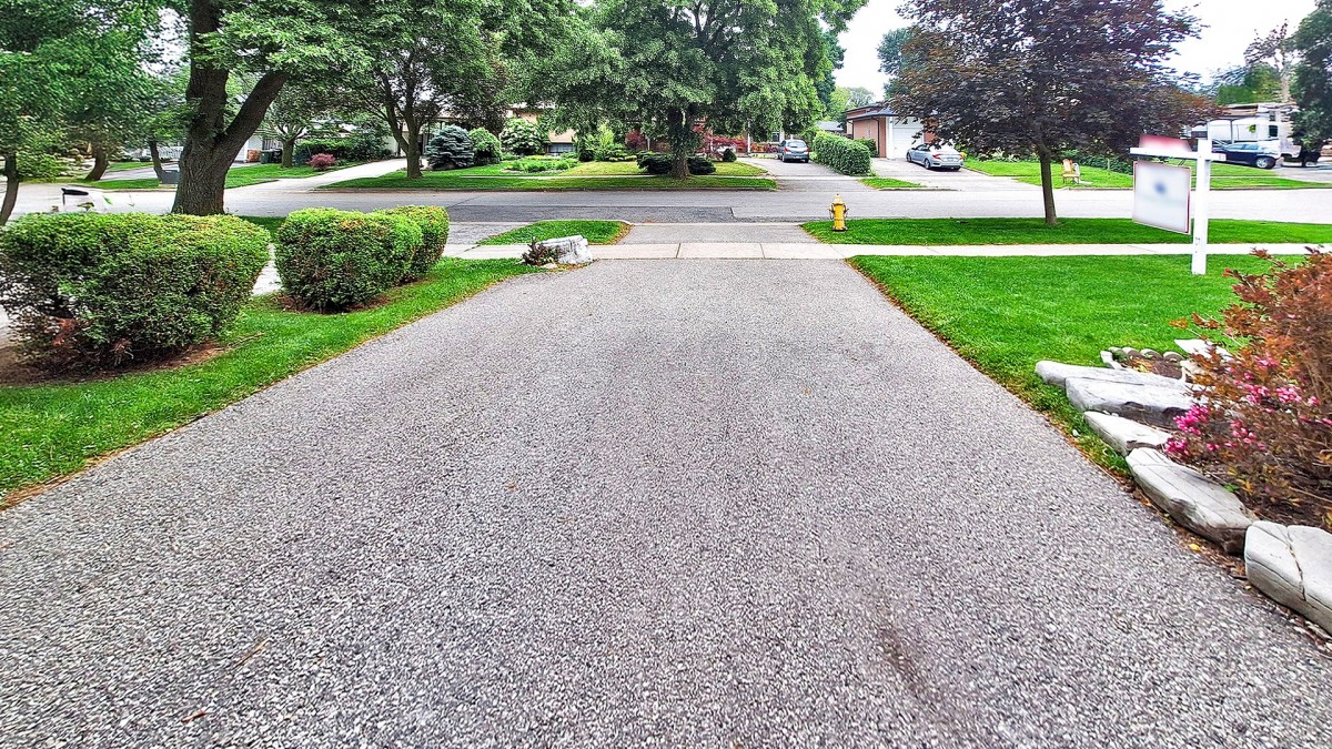 64 Highcourt Crescent, Toronto, Ontario, Canada photo 9