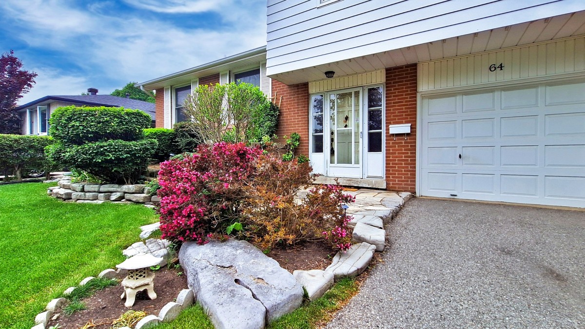 64 Highcourt Crescent, Toronto, Ontario, Canada photo 7