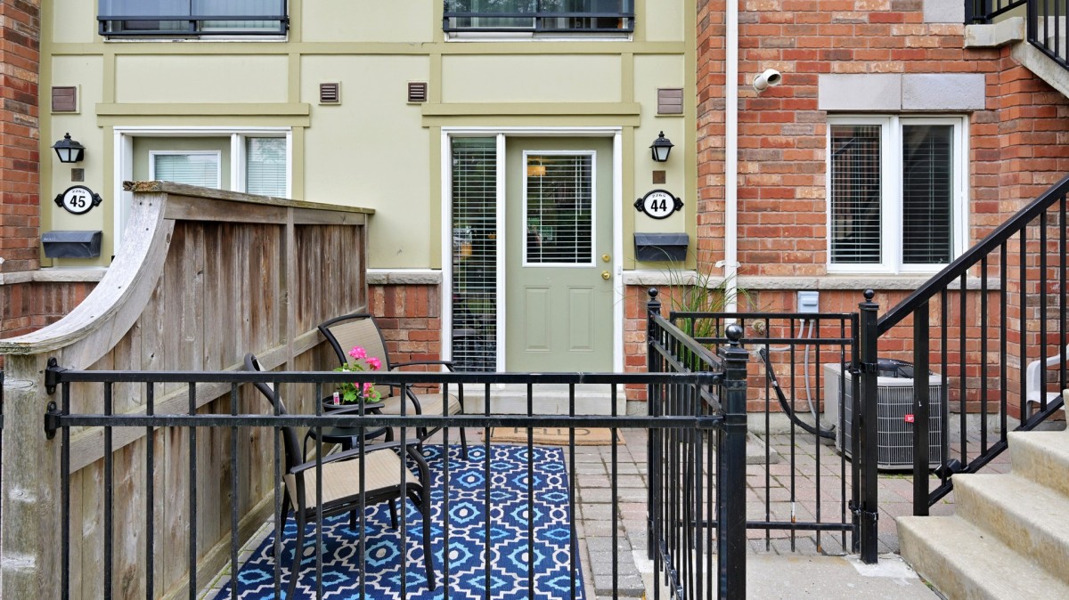 2265 Bur Oak Avenue TH44, Markham, Ontario, Canada photo 6