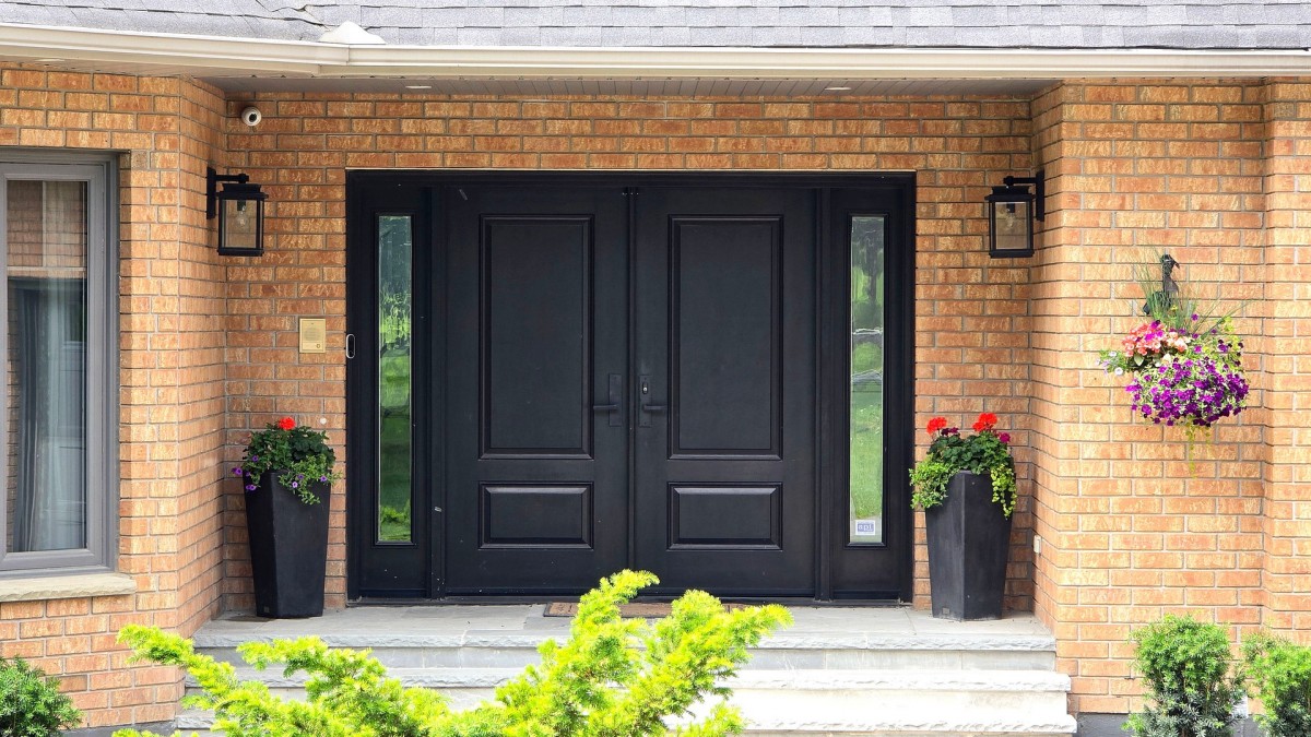 2465 Greenridge Drive, Pickering, Ontario, Canada photo 5