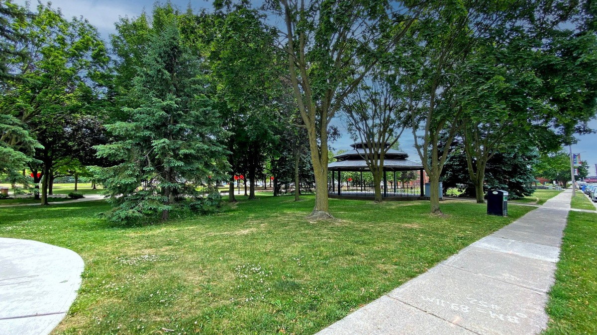 1400 The Esplanade North, Pickering, Ontario, Canada photo 35