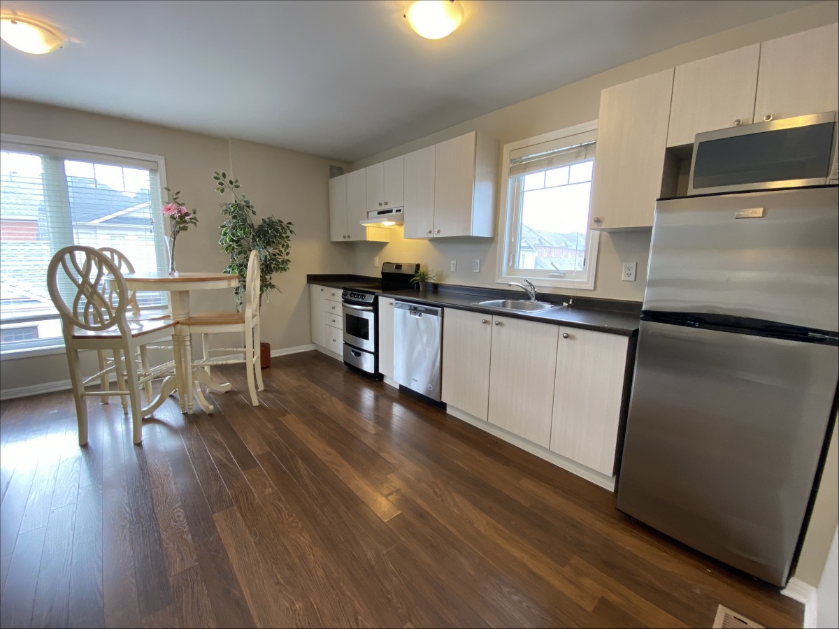 173 The Meadows Avenue #Coach House, Markham, Ontario, Canada photo 3