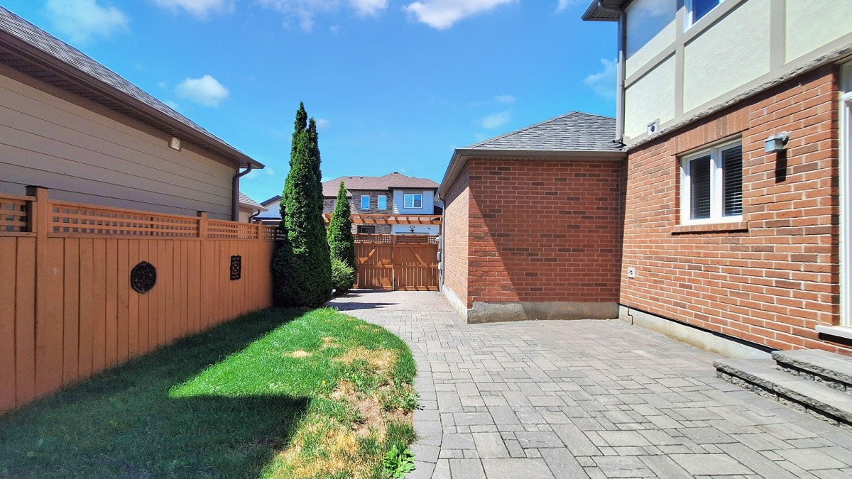 4 Wagon Works Street, Markham, Ontario, Canada photo 64