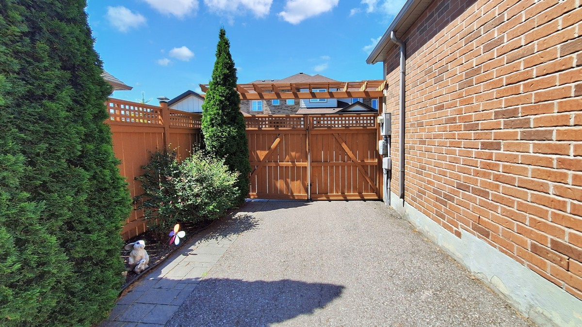 4 Wagon Works Street, Markham, Ontario, Canada photo 65