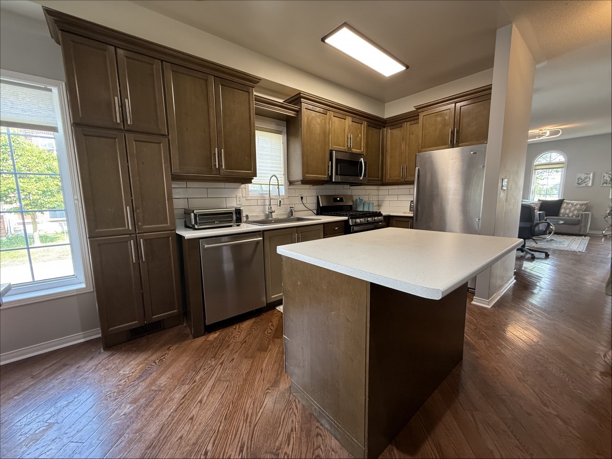 152 White's Hill Avenue, Markham, Ontario, Canada photo 7