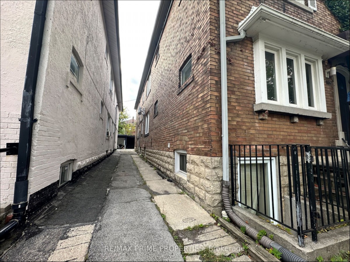168 Highbourne Road, Toronto, Ontario, Canada photo 2