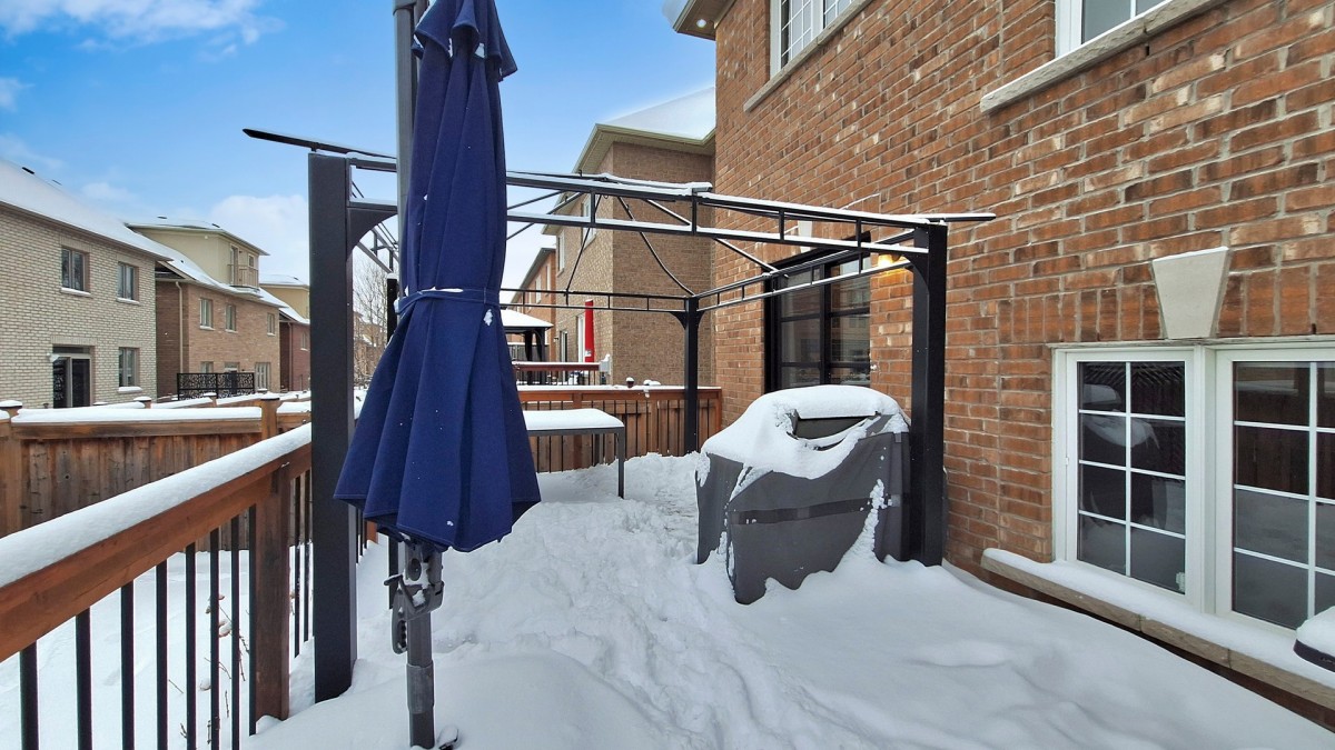 1075 Warby Trail, Newmarket, Ontario, Canada photo 57