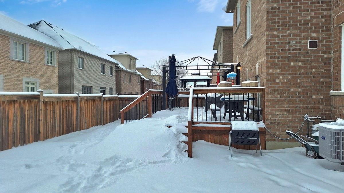 1075 Warby Trail, Newmarket, Ontario, Canada photo 55