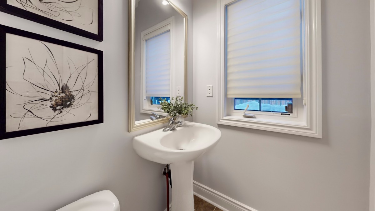 1075 Warby Trail, Newmarket, Ontario, Canada photo 21