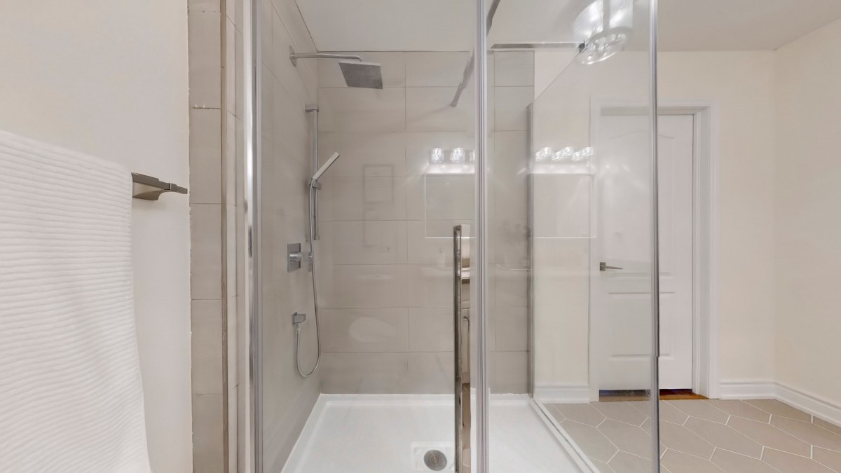 1075 Warby Trail, Newmarket, Ontario, Canada photo 44