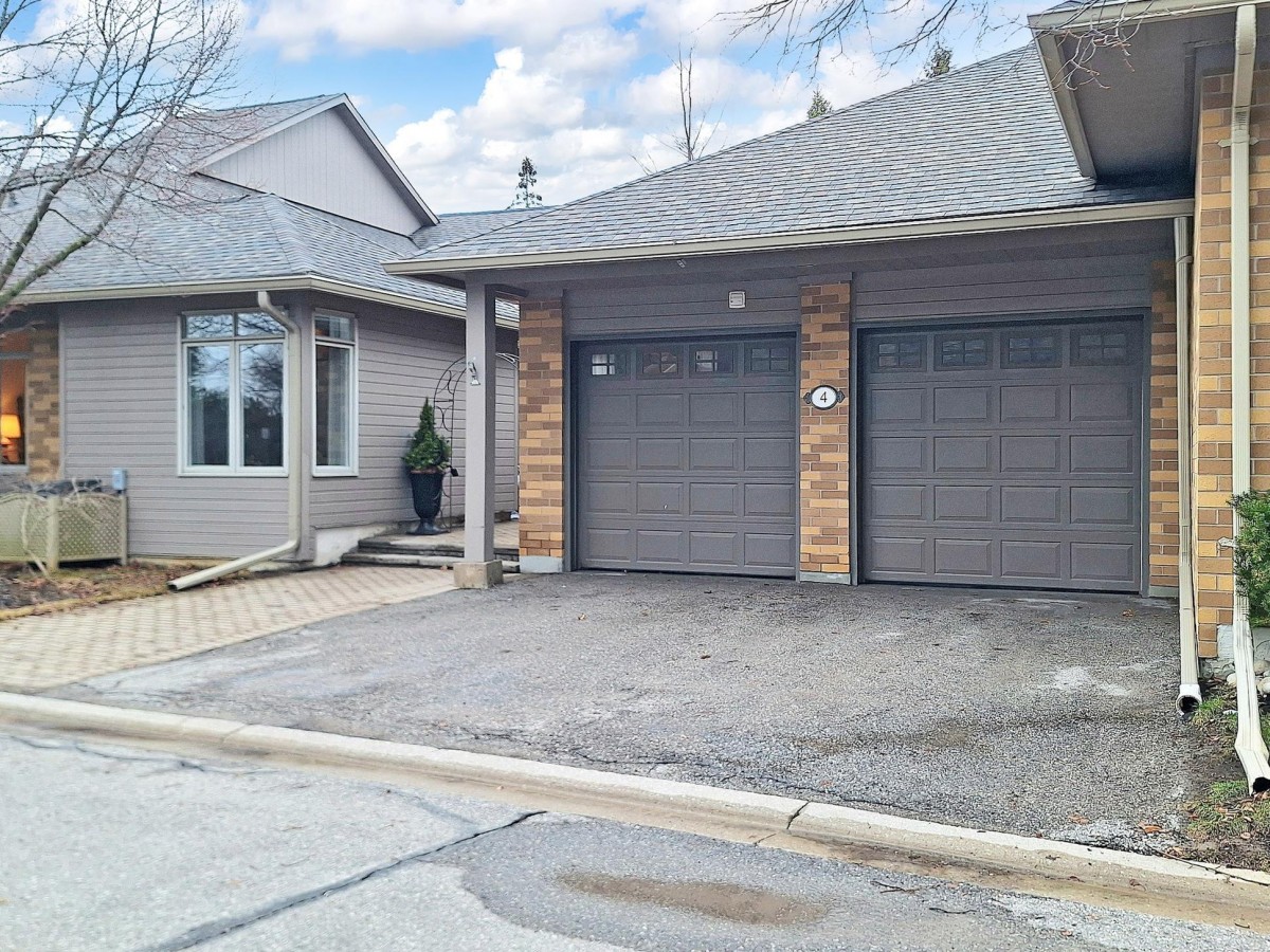 4 Colleen Bay Way, Markham, Ontario, Canada photo 2