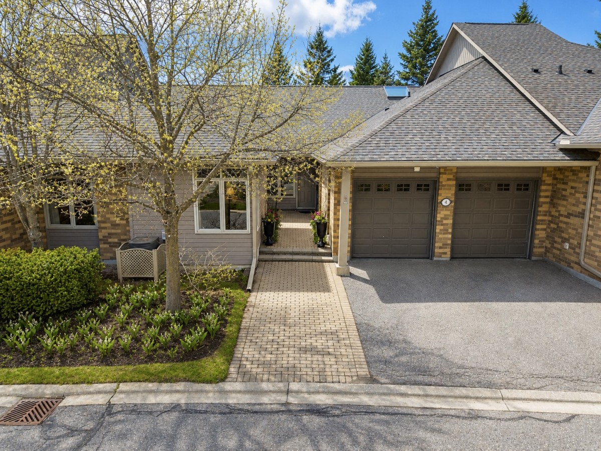 4 Colleen Bay Way, Markham, Ontario, Canada photo 2