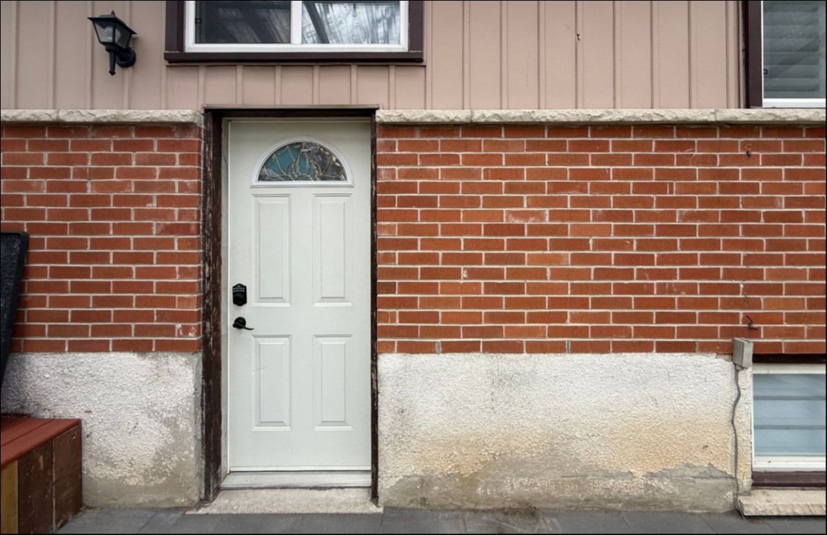 Lower Level-680 Marksbury Road, Pickering, Ontario, Canada photo 3
