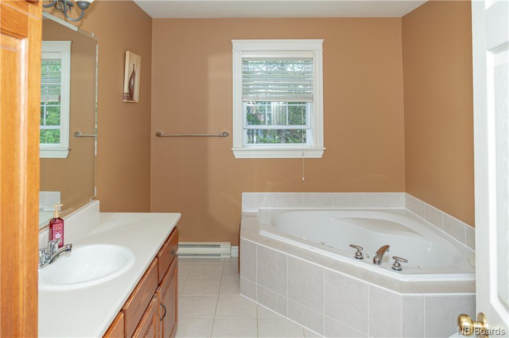 62 Wilfred Avenue, Fredericton, New Brunswick, Canada