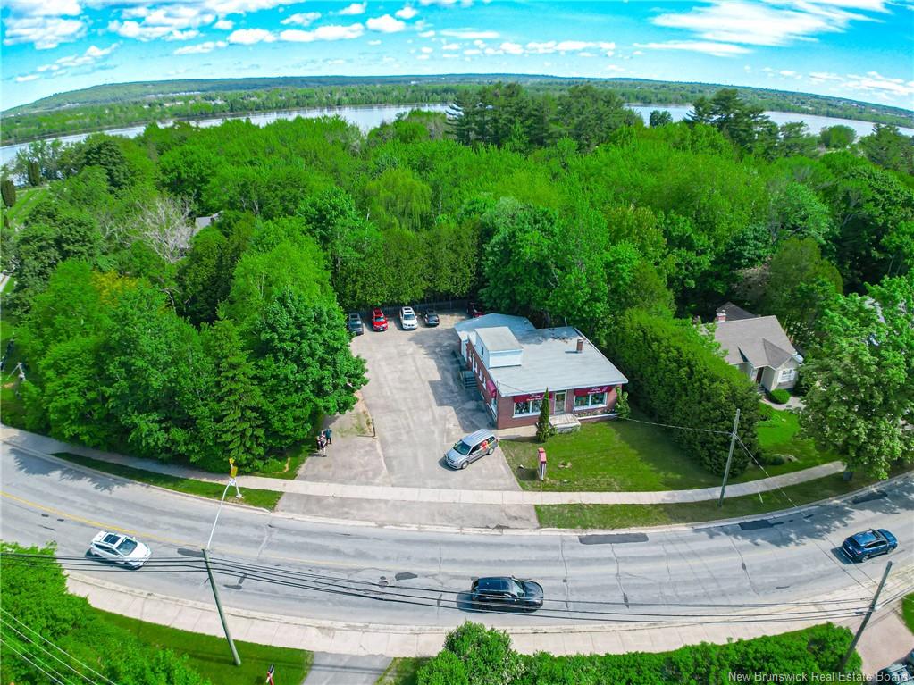 569 Woodstock Road, Fredericton, New Brunswick, Canada