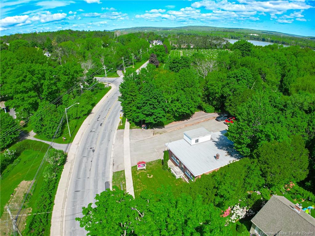 569 Woodstock Road, Fredericton, New Brunswick, Canada